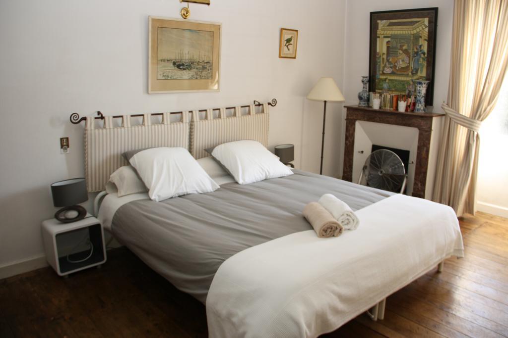 Domaine Labattut Bed and Breakfast Saint-Astier  Δωμάτιο φωτογραφία